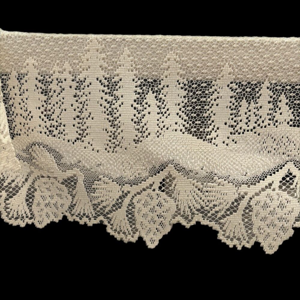Heritage Lace Heirloom Pinecone Mantle Scarf Rustic Lodge Cabincore Cottage